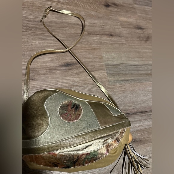 Handbags - Elegant Gold Women's Bag vintage